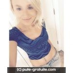 Elle cherche un sexfriend proche de chez elle.